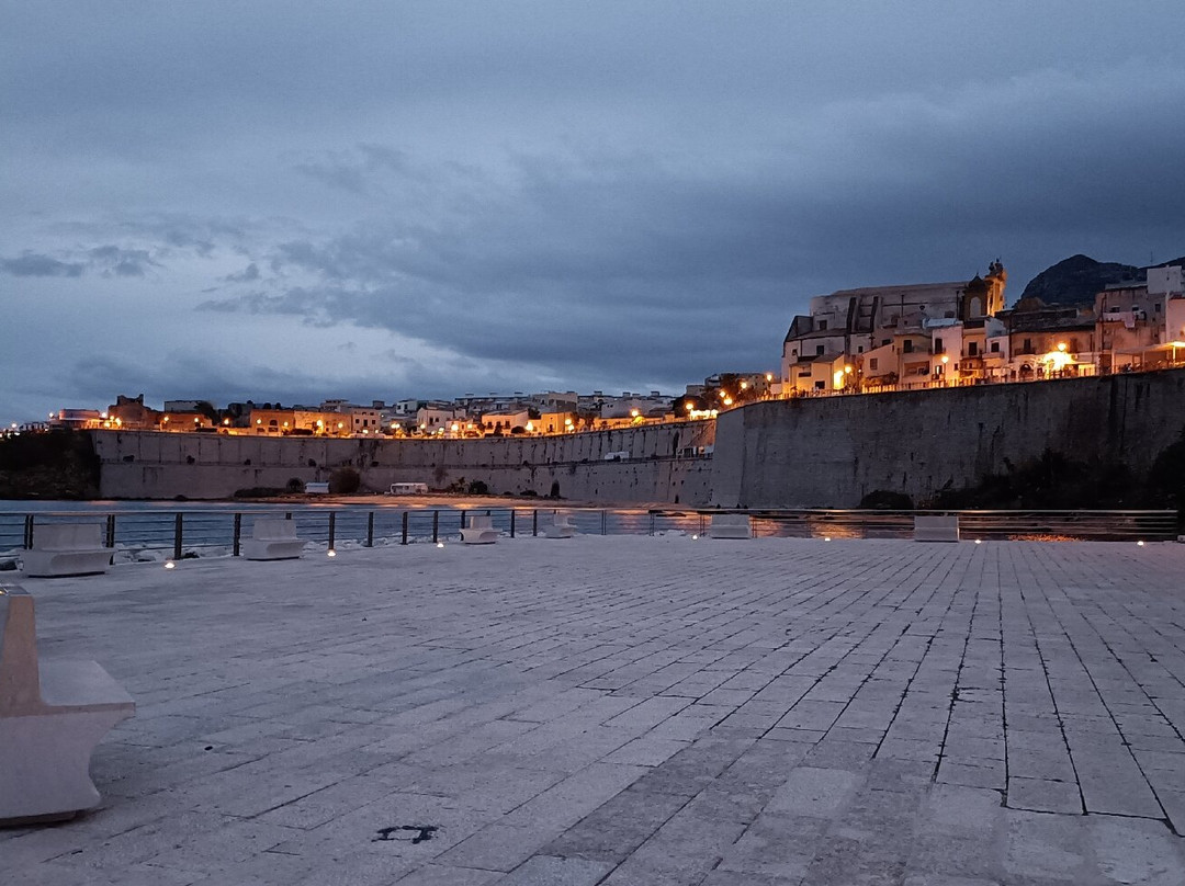 Porto di Castellammare del Golfo-戈尔福海堡必去景点