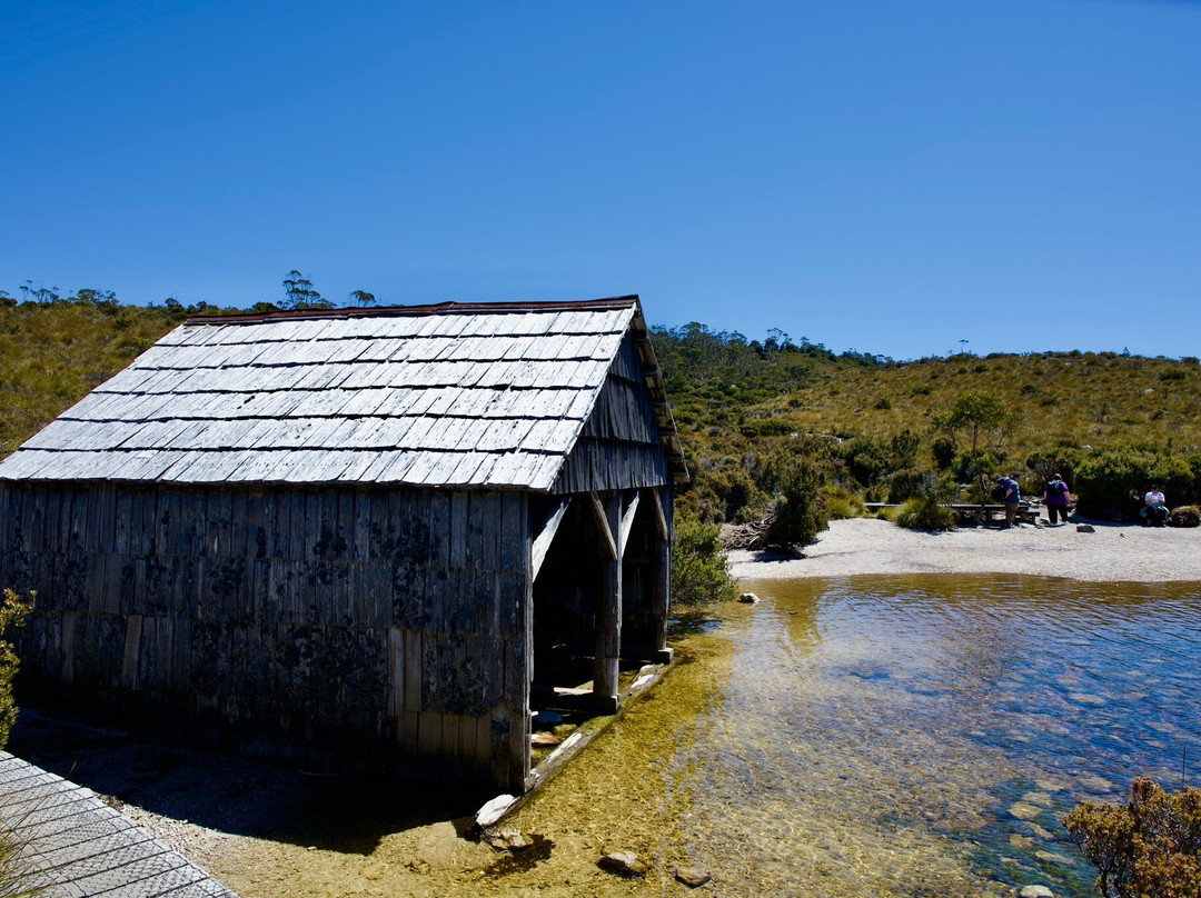 Dove Lake Boatshed景点图片