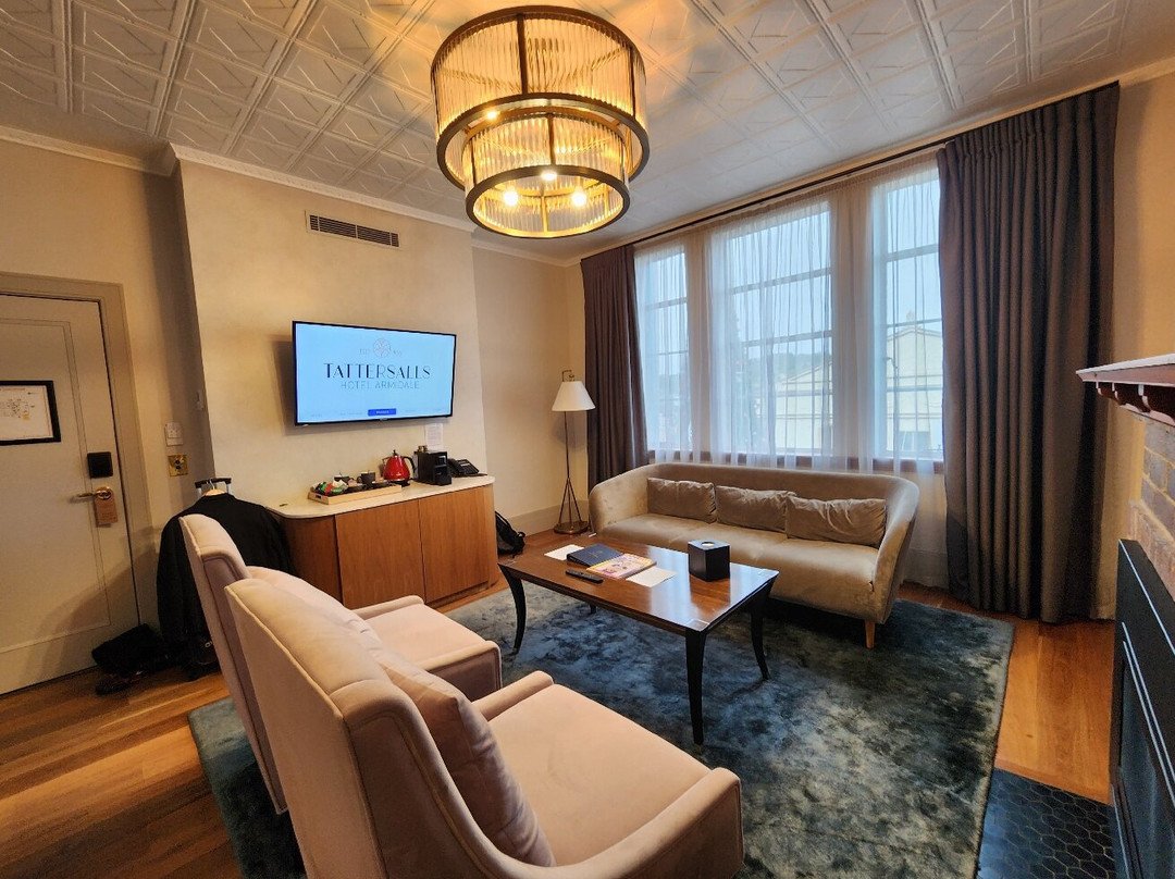 阿米代尔酒店住宿-Tattersalls Hotel