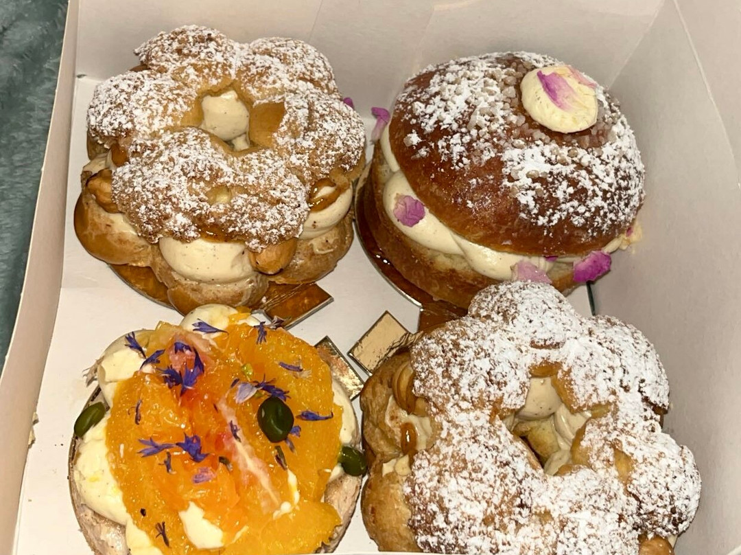 Suzalia Patisserie & Café