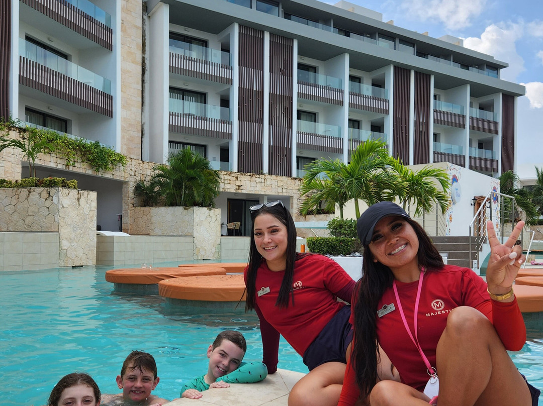 Majestic Elegance Costa Mujeres主图