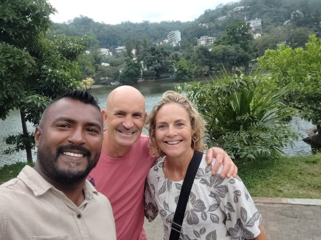 Kandy travel with sana-康提必去景点