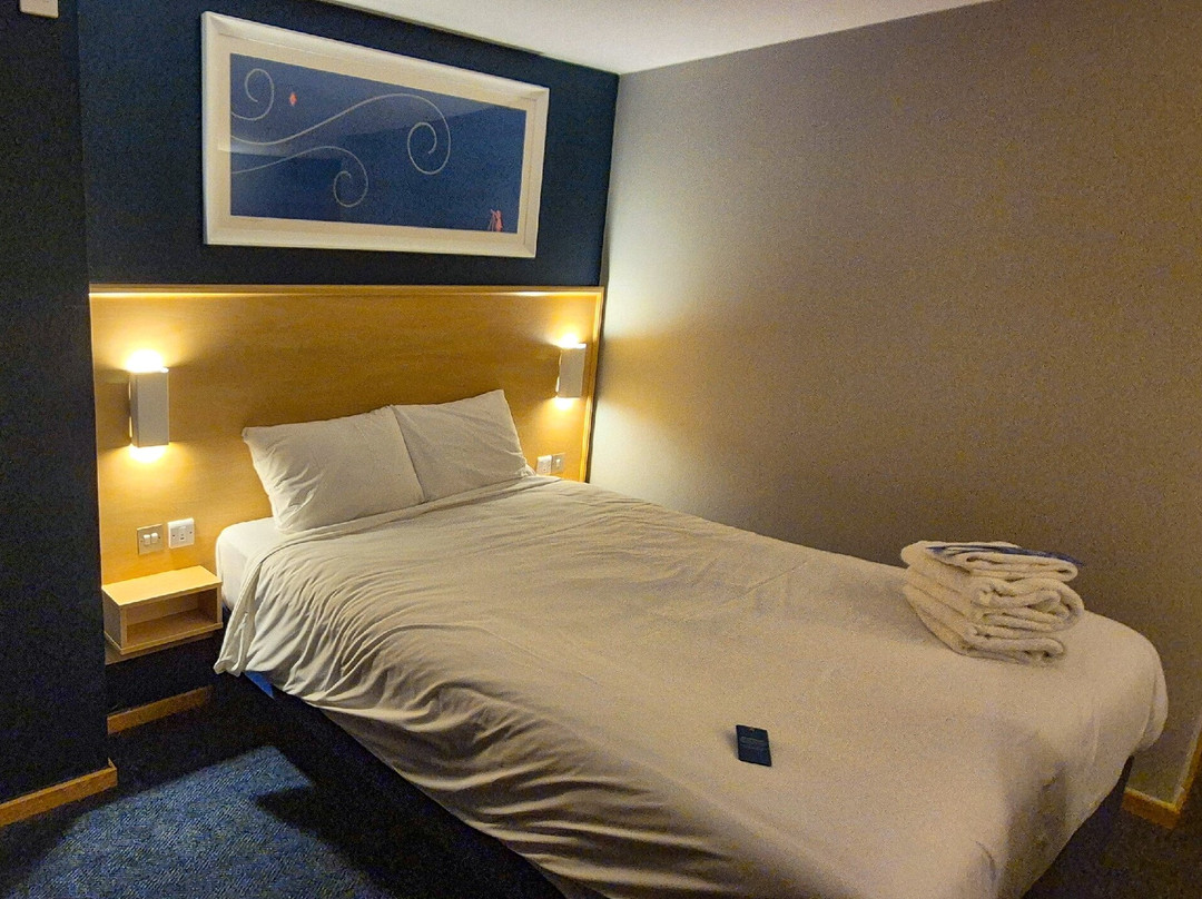 Travelodge Nottingham Em Airport Donington Park M1主图