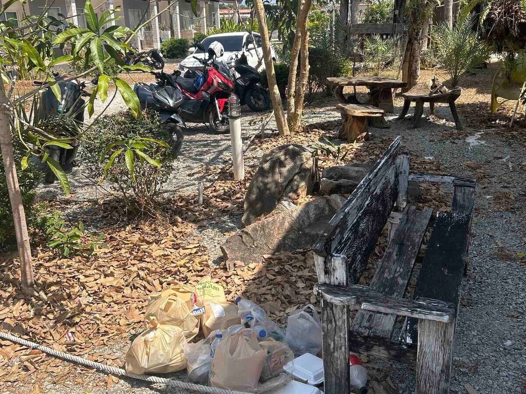 玉瓦迪度假酒店主图