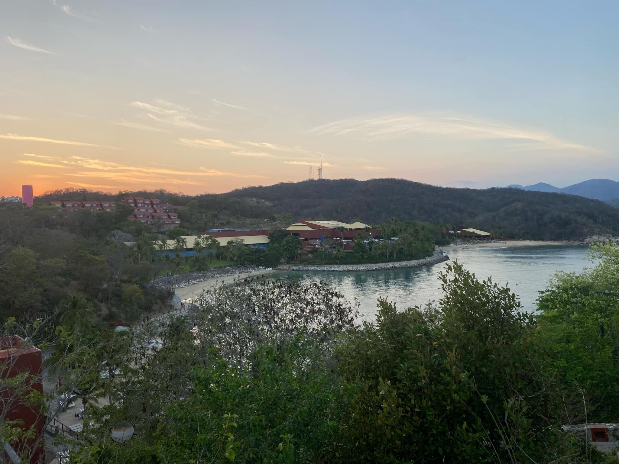 Las Brisas Huatulco-浴室