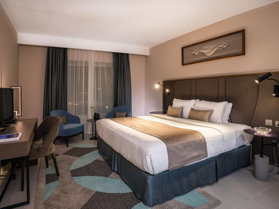 假日国际大酒店主图