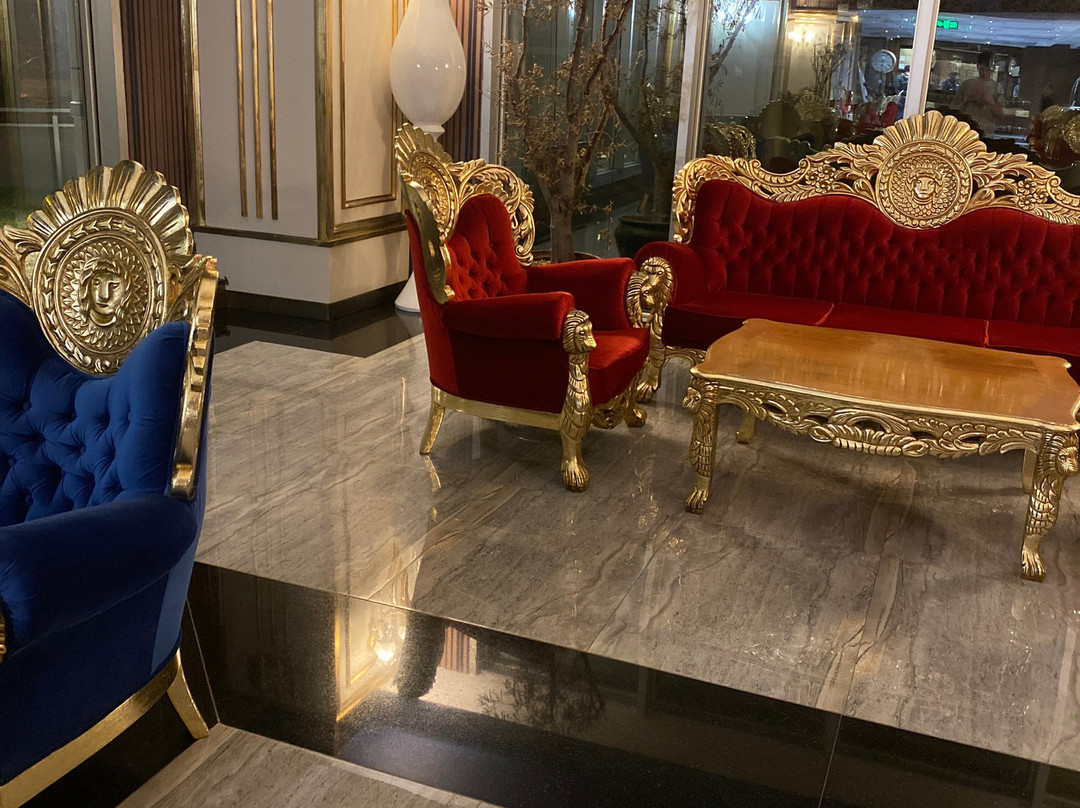 Grand De Luxe Amisos Hotel主图