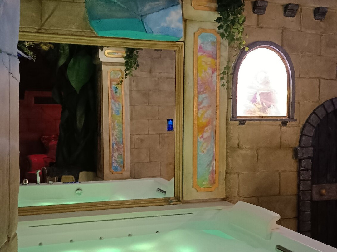 卡洛赛罗酒店主图