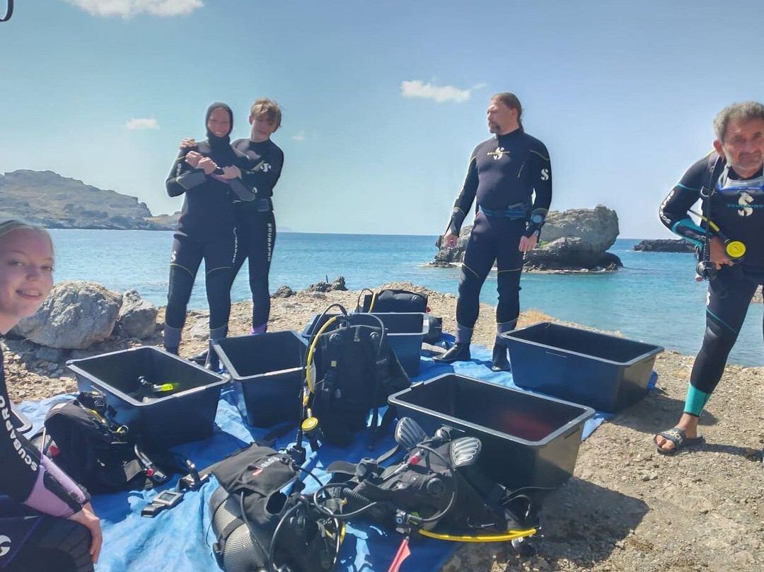 Royal Blue Diving Center (Francophone)-雷斯蒙必去景点