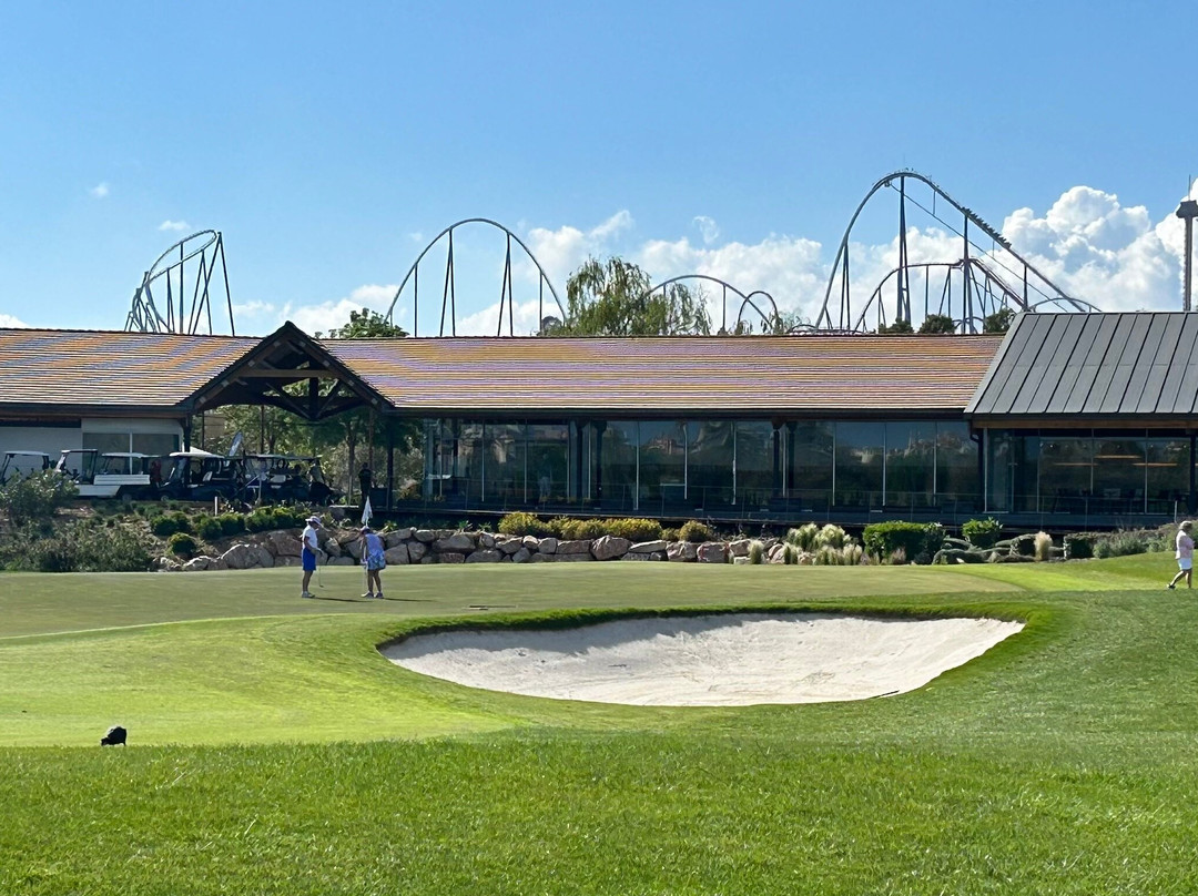 Infinitum Golf Hills-萨洛必去景点