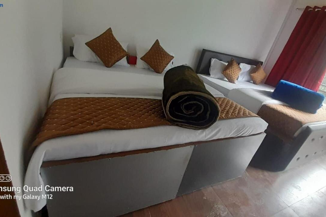 Himalayan Cottages Sersi