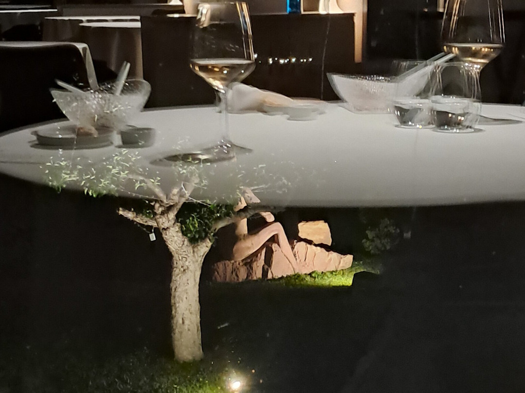 埃尔巴丹酒店主图