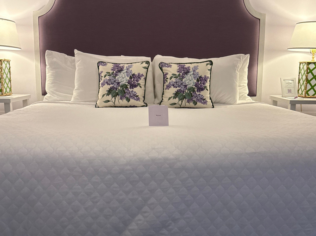 Lilac Tree Suites主图