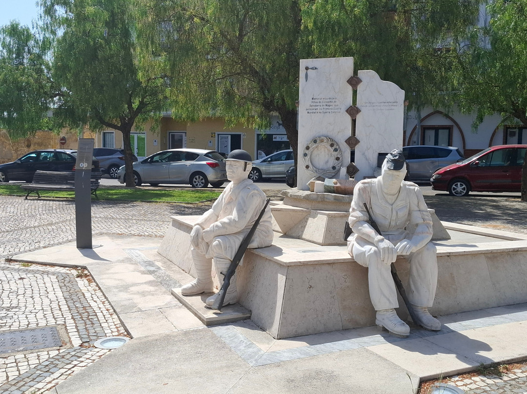 Memorial aos Combatentes do Concelho de Salvaterra de Magos-Salvaterra de Magos必去景点