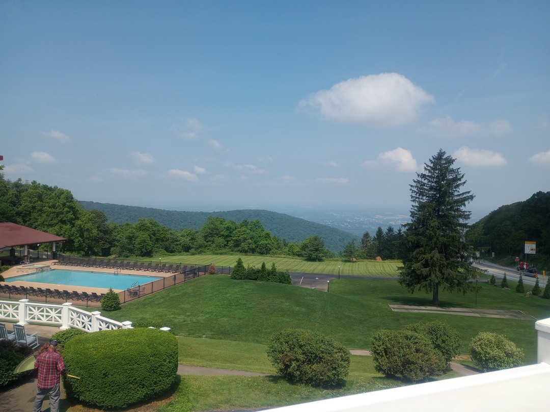 南帕德里酒店主图