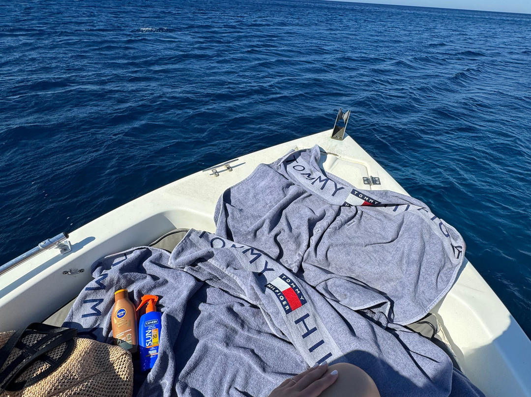 Rent Boat Milos-Adamas必去景点