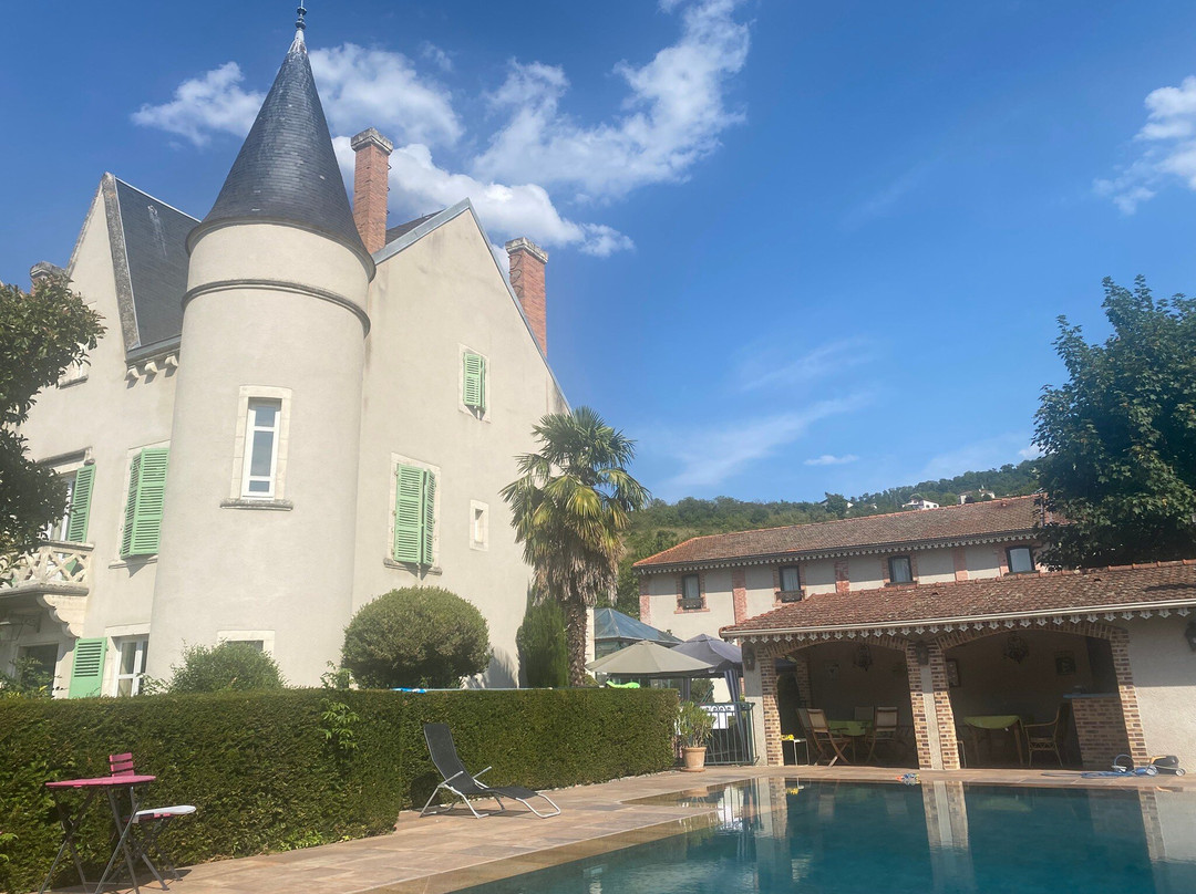 Au Fond de la Cour主图