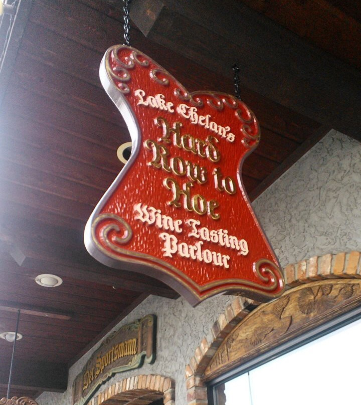 Hard Row To Hoe Vineyards-莱文沃思必去景点