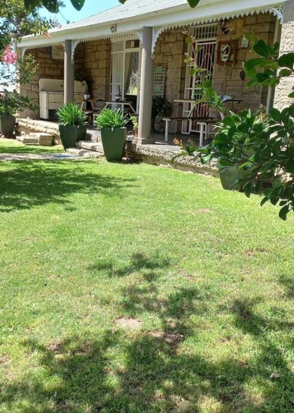 Old Oaks Bed & Breakfast