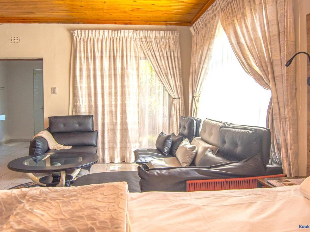 Kololo at 399 Guesthouse & Conference Centre