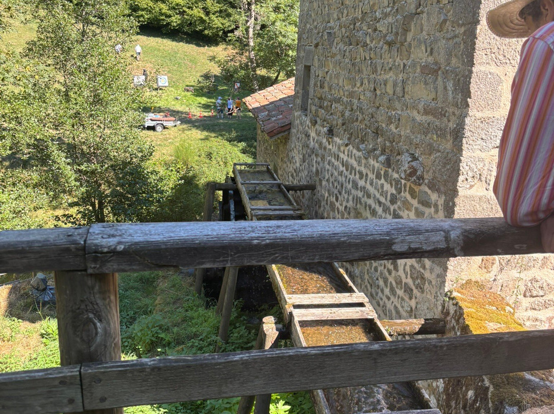 Moulin de Vignal-Apinac必去景点