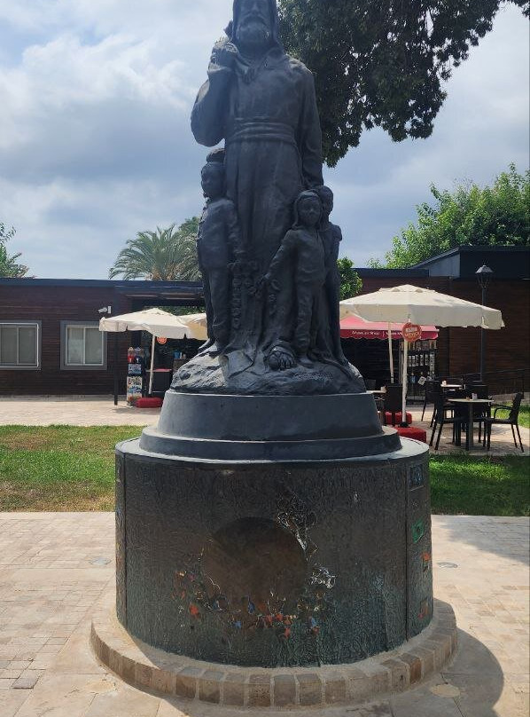 Church of St. Nicholas-代姆雷必去景点