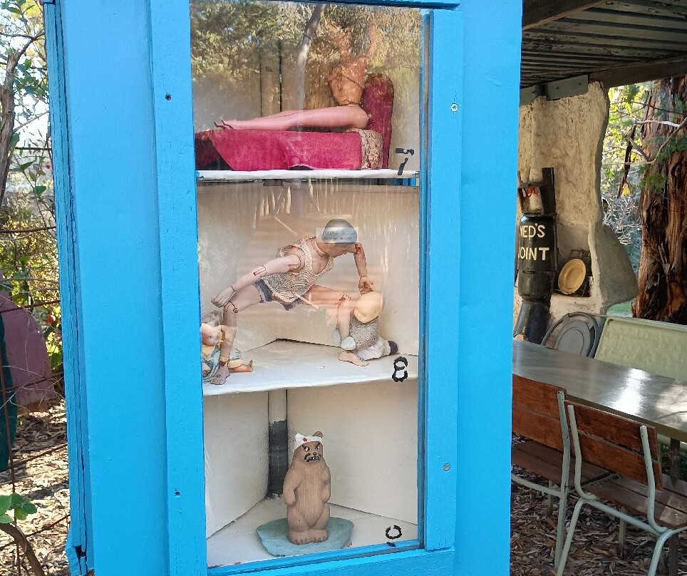 Woop Woop Sculpture Garden-Harcourt必去景点