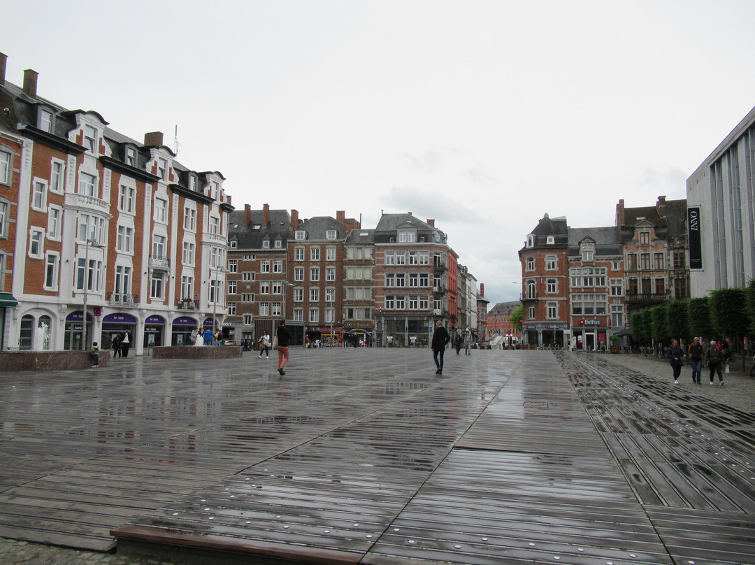 Place d'Armes-那慕尔必去景点