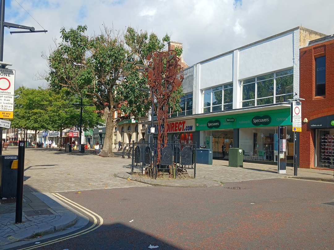 The Smith Tree Of Life-费勒姆必去景点