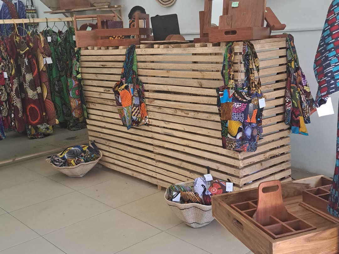 Chitenge Collections-李文斯顿必去景点