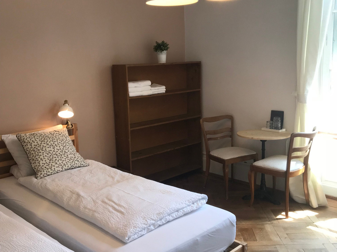 The Bed and Breakfast主图