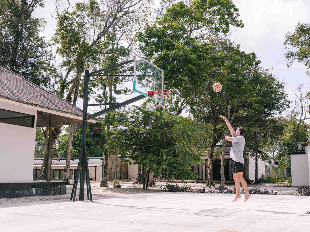 Island Center Point主图