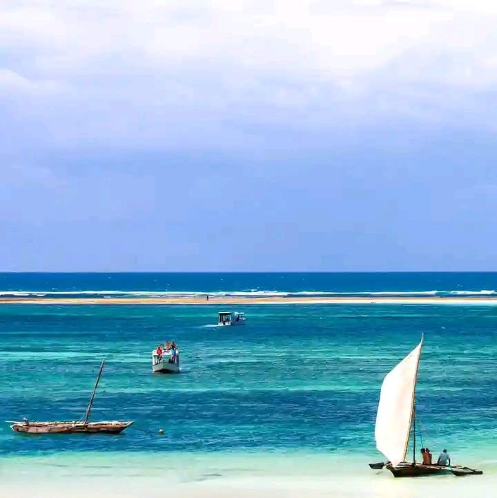 Diani By Day Tours-迪亚尼必去景点