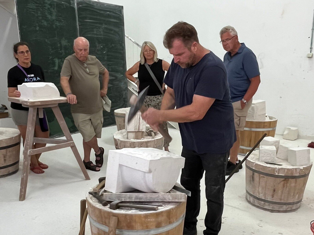 Pucišca Stonemasonry School-Pucisca必去景点