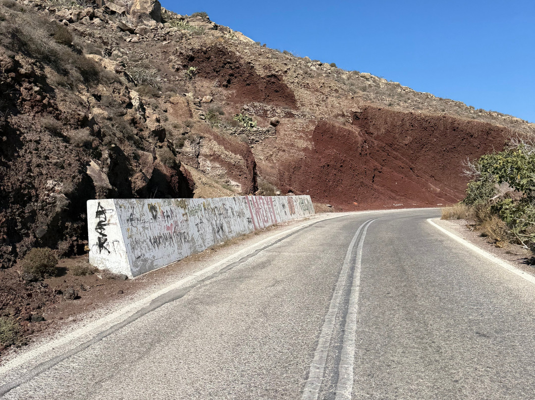 Koletsis Rentals-Karterados必去景点