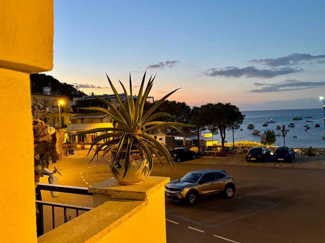 格兰帕拉迪索酒店主图