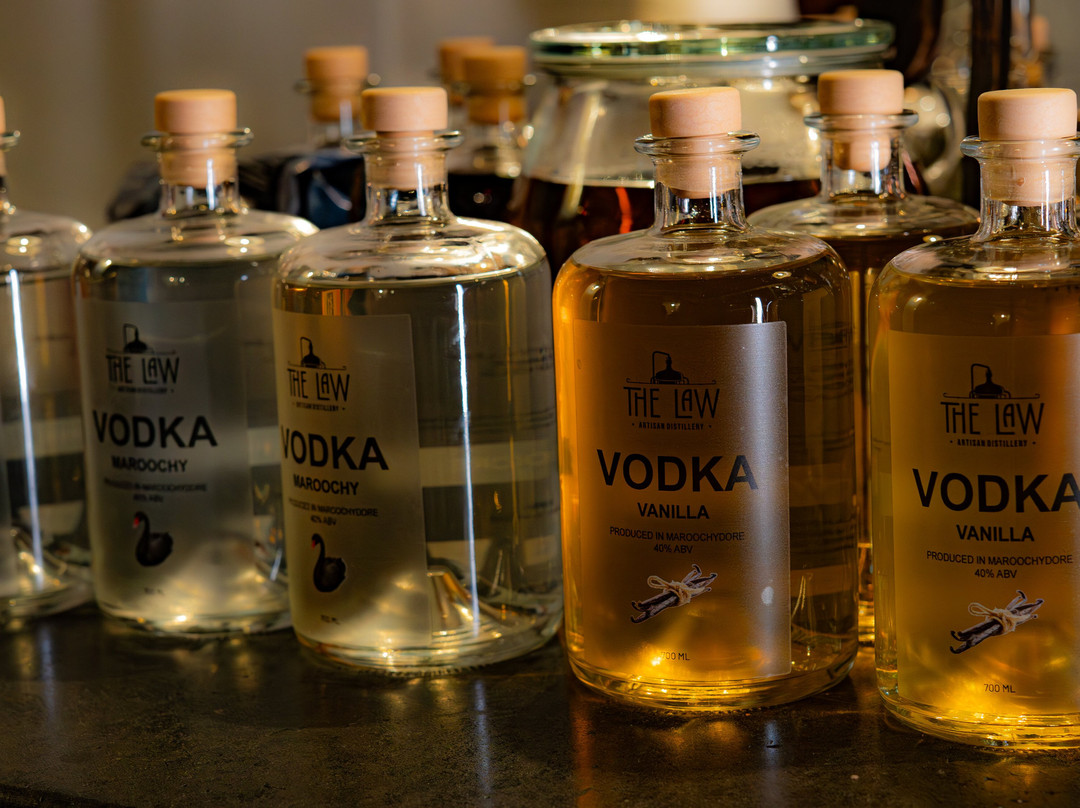 The Law Artisan Distillery-Maroochydore必去景点