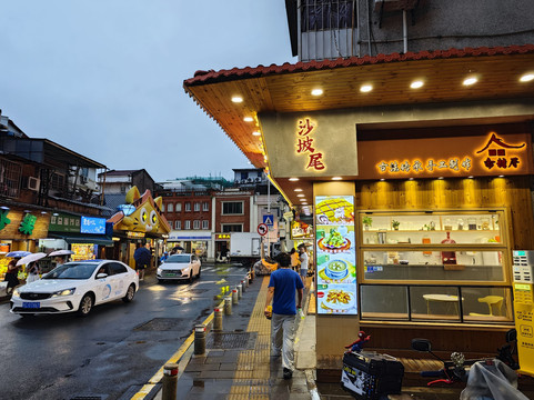 蜂巢山路小商品夜市-厦门市必去景点