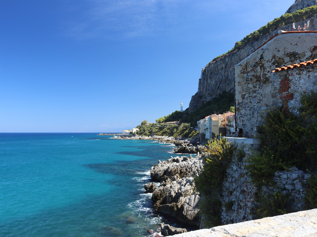 Bastione di Capo Marchiafava-切法卢必去景点
