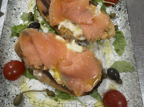 Bistro Okusi Mora Gt 243