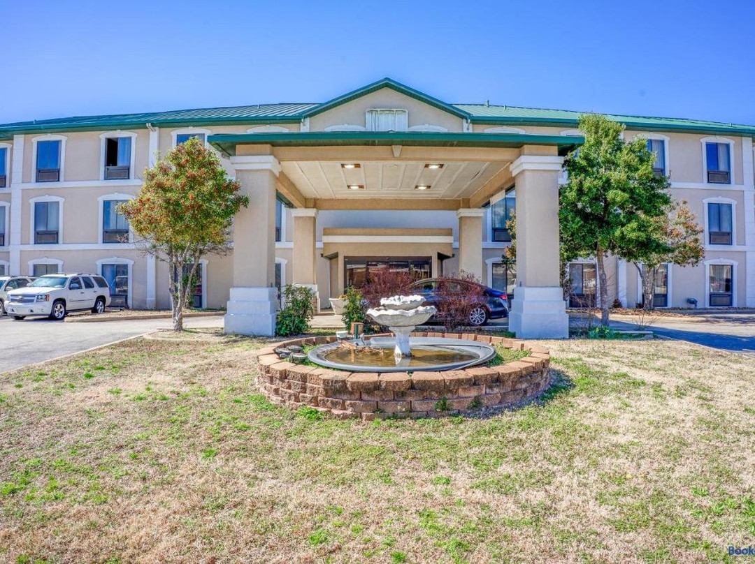 Ark Suites By Oyo Jonesboro I-555