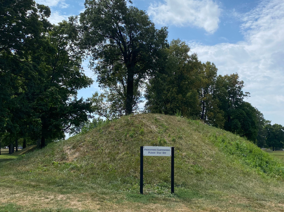 Newark Earthworks-Heath必去景点