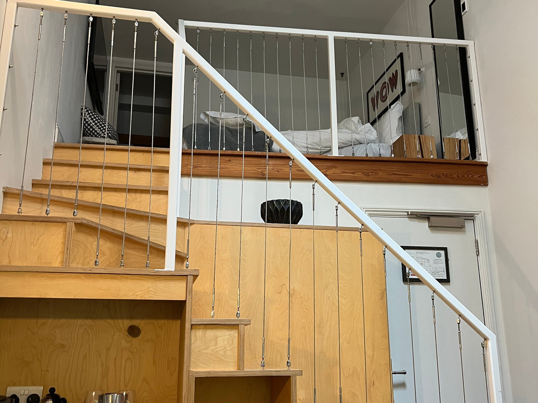 Timbrell's Yard主图