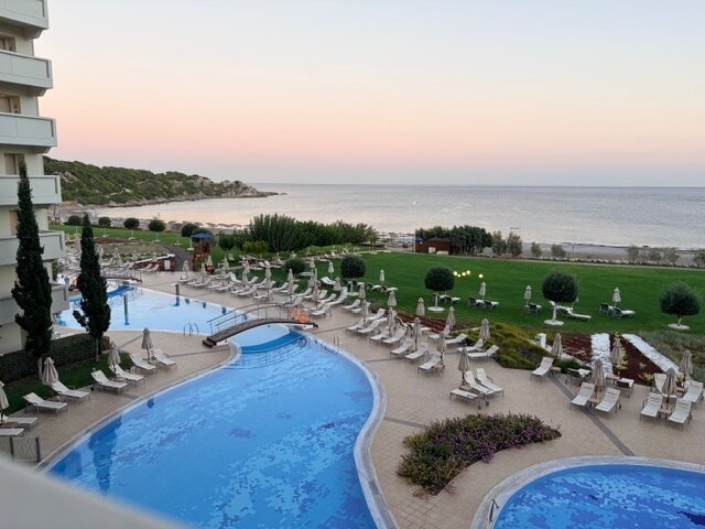 极乐世界度假村-泳池