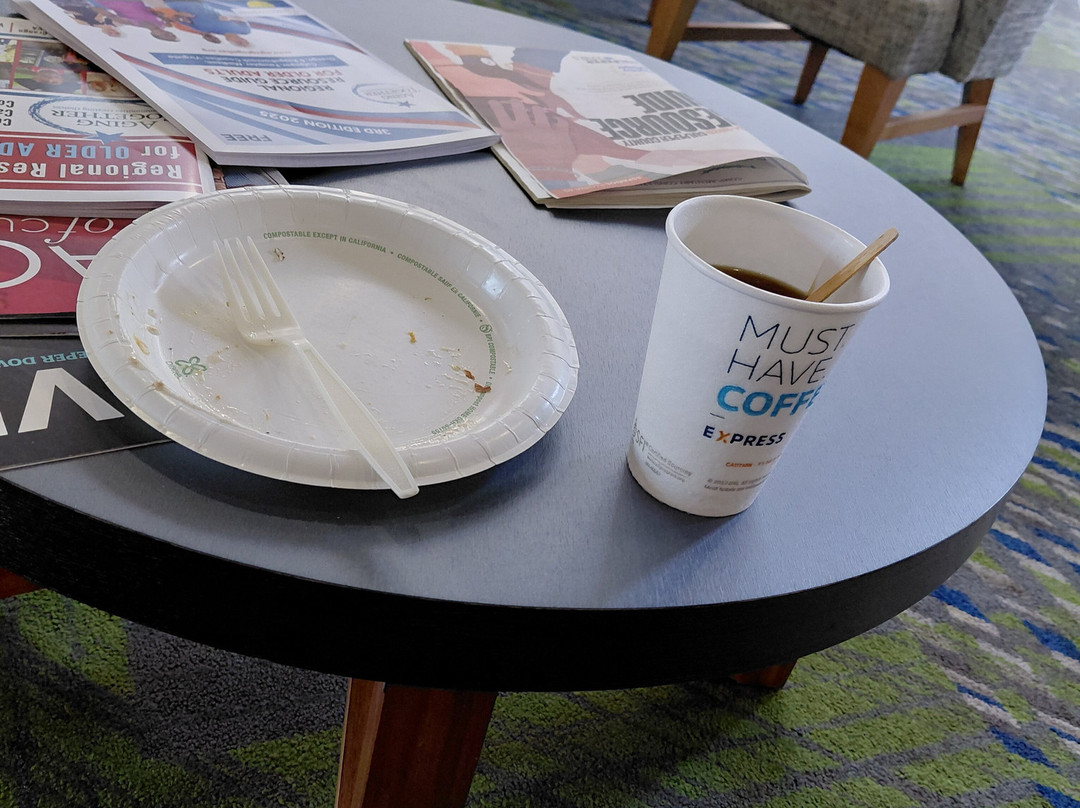 Holiday Inn Express & Suites Culpeper By IHG主图