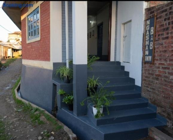 Ngashan Inn