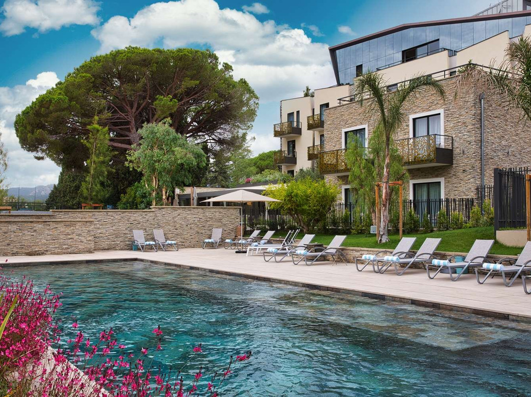 曼德琉-拉-那泡乐酒店住宿-阿卡迪亚酒店