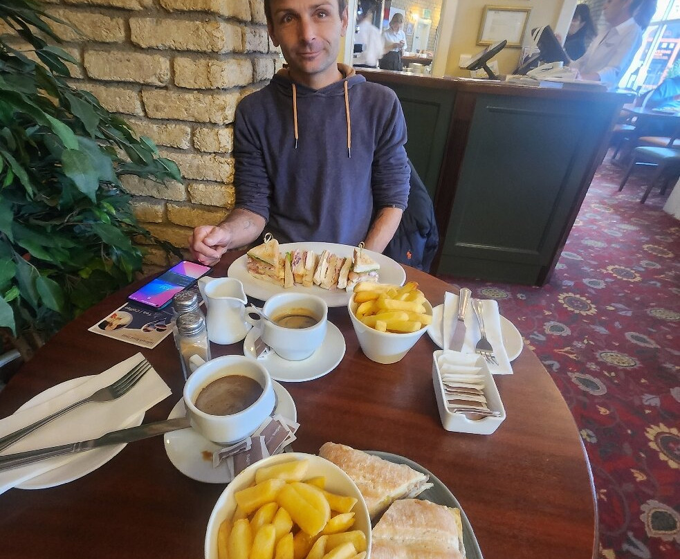 Sullivan's Royal Hotel主图