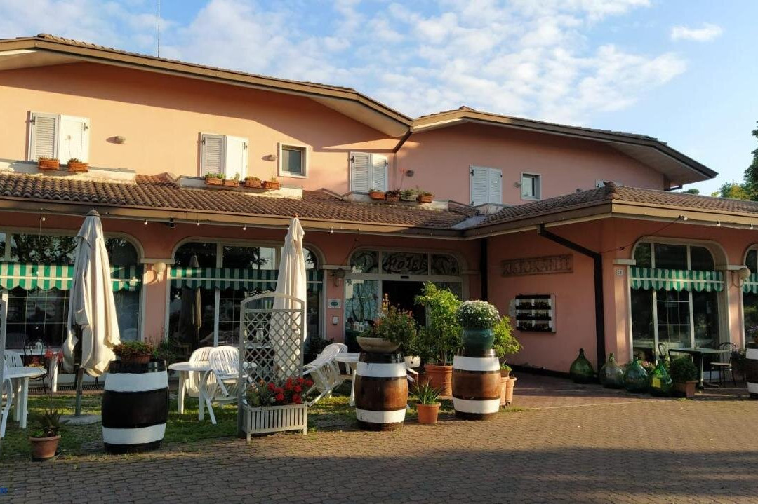 圣乔瓦尼-卢帕托托酒店住宿-Hotel Ristorante Alla Campagna