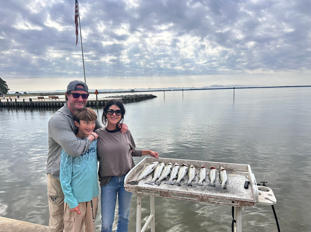 Santa Rosa Charters LLC-圣罗萨海滩必去景点